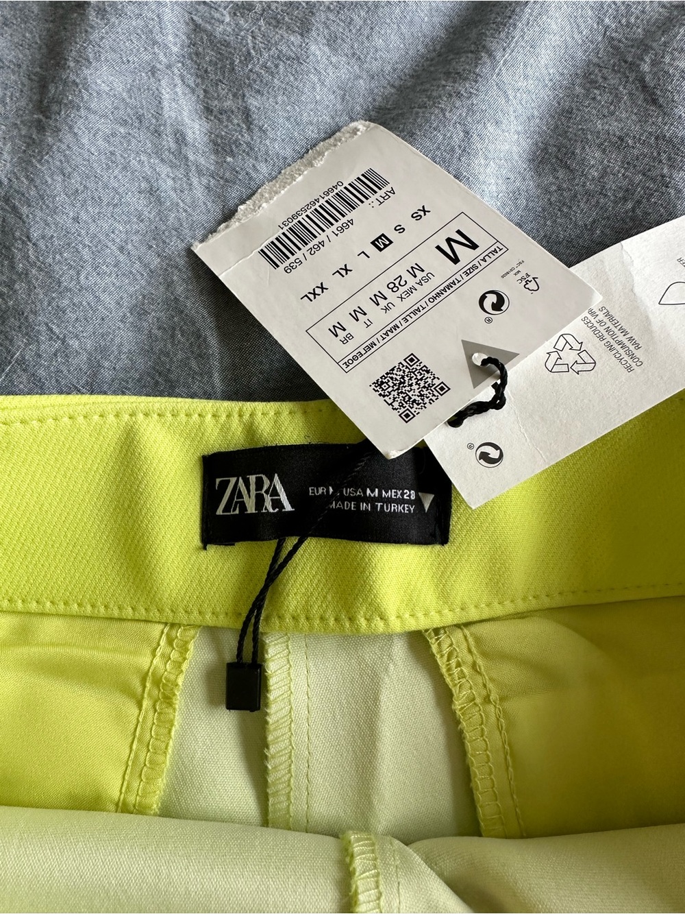 Zara Neon Yellow Skort Shorts - Picture 2 of 3